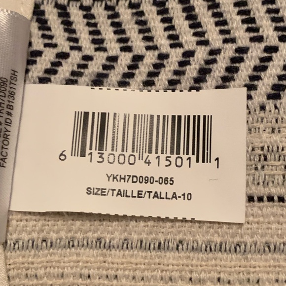 BCBGeneration High Waist Black And White Striped Shorts - Picture 7 of 7